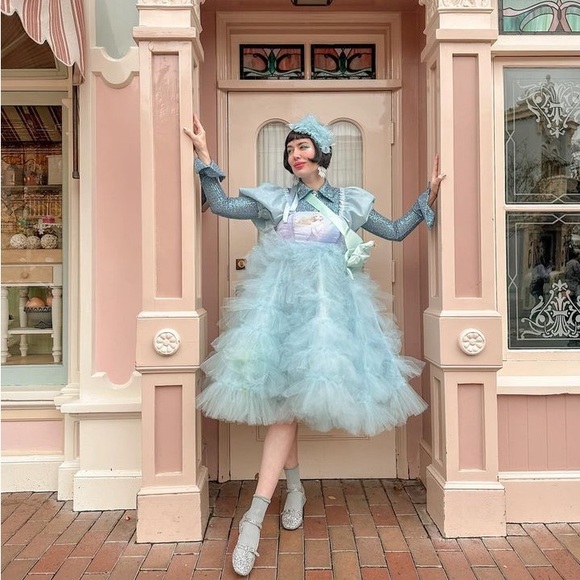 New York Couture One of a Kind Elsa FROZEN Tulle Puff Sleeve Dress - Picture 6 of 8